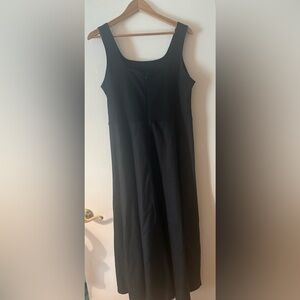 Luxmii Elegant Black Sleeveless Dress